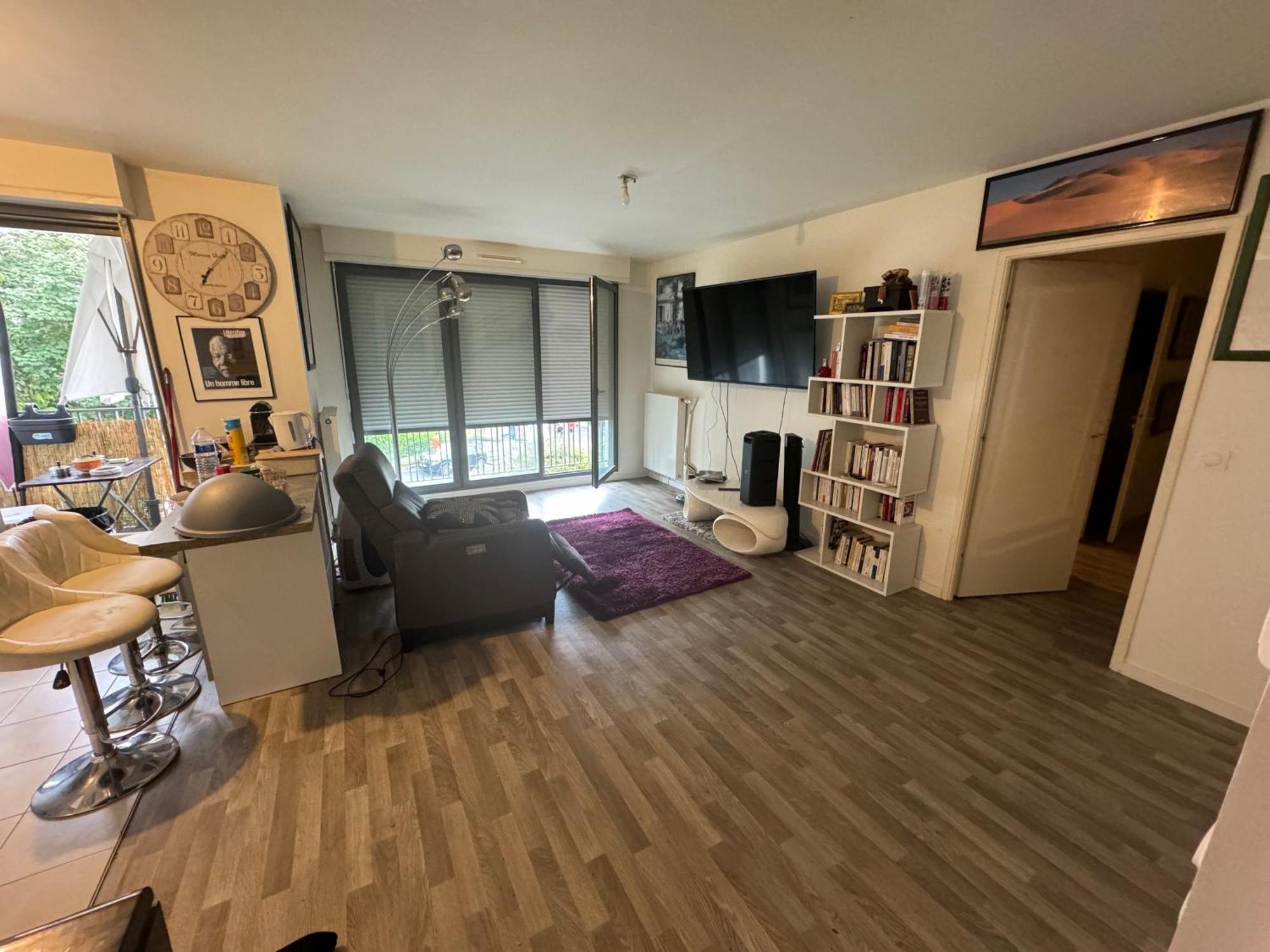 Grande Chambre 14 M2 Avec Salle De Bain Privative A Nanterre Prefecture Proche La Defense Arena Campus Sncf Et Paris Eksteriør bilde